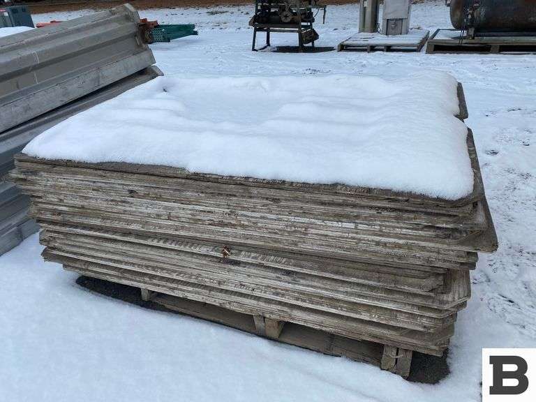 4'x5' Concrete Forms Booker Auction Company