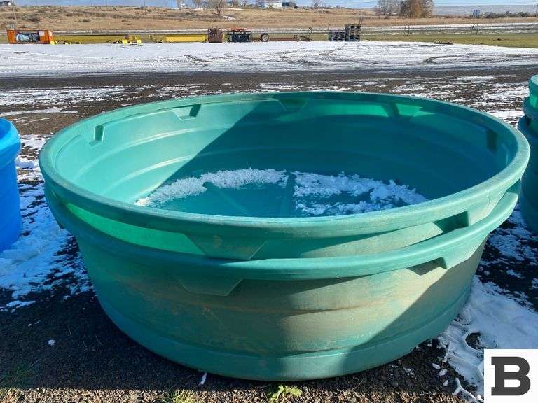 Ace RotoMold 9' Stock Tanks Booker Auction Company