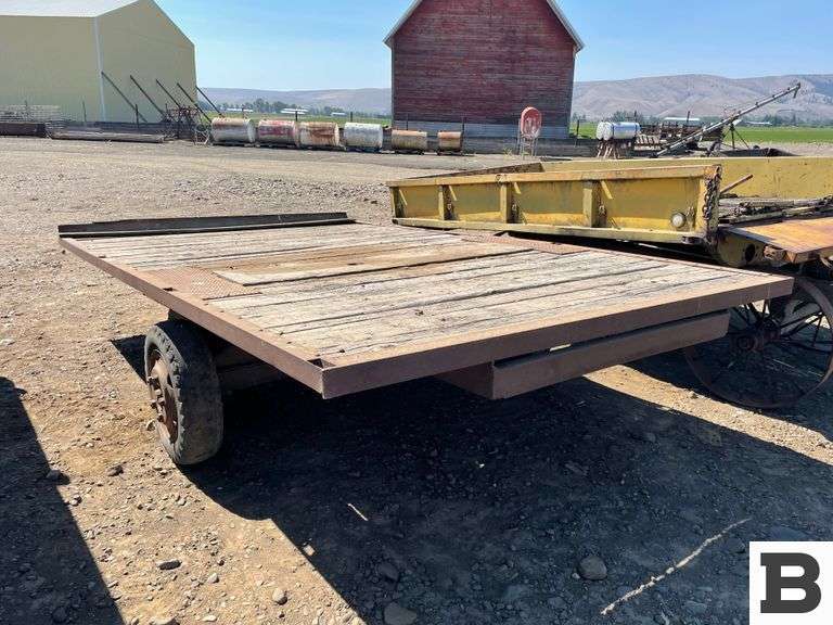 Flatbed Wagon Booker Auction Company
