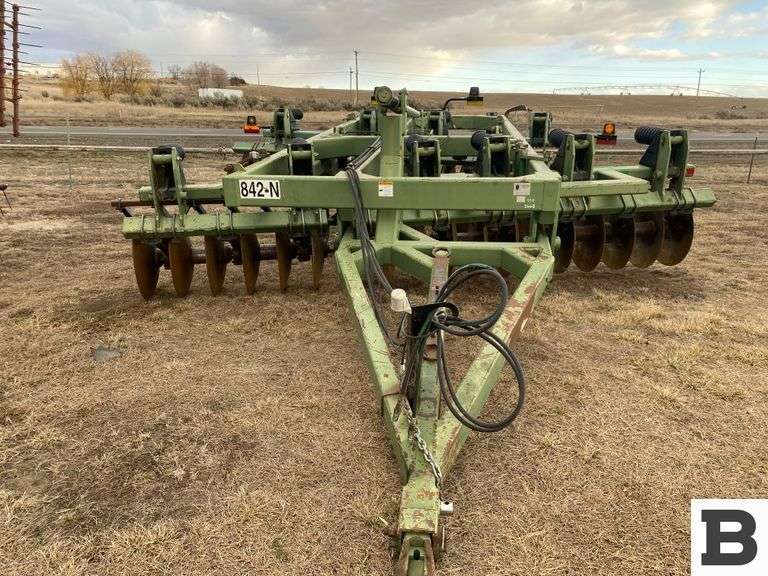 Wishek 842N Offset Disc Booker Auction Company