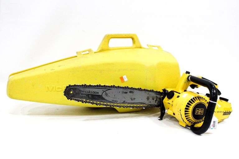McCulloch Automatic Mac 6 Chainsaw W/Case. Bunting Online Auctions