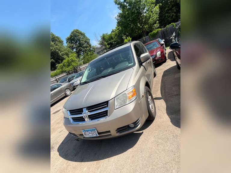 2008 DODGE Caravan/Grand Caravan - Cedar Towing & Auction