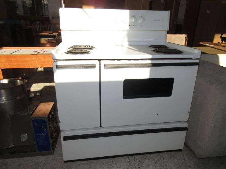 Frigidaire Stove Prime Time Auctions, Inc.