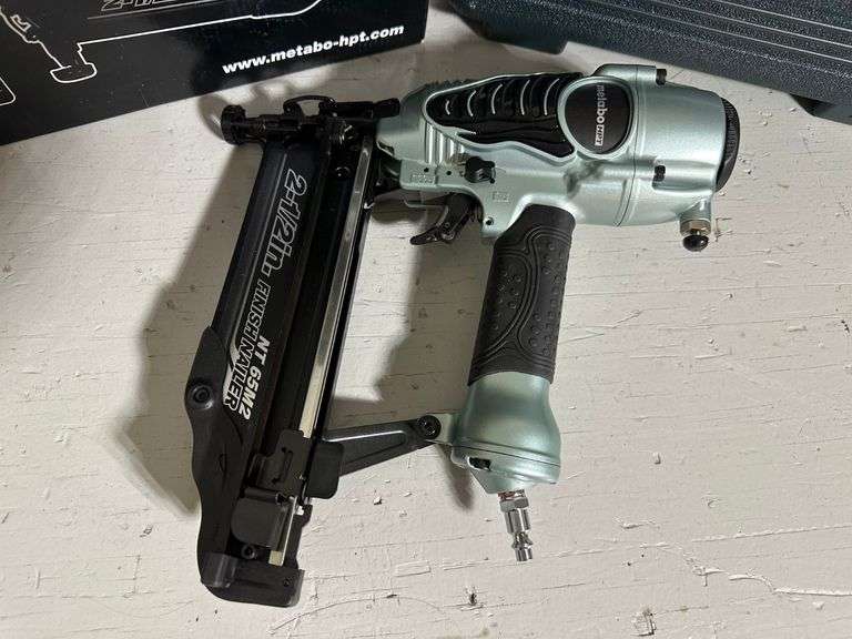 Metabo Finish Nailer with Case - Prime Time Auctions, Inc.