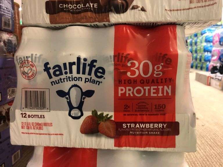 2) Fairlife Strawberry Protein Drinks, Fairlife Chocolate Protein