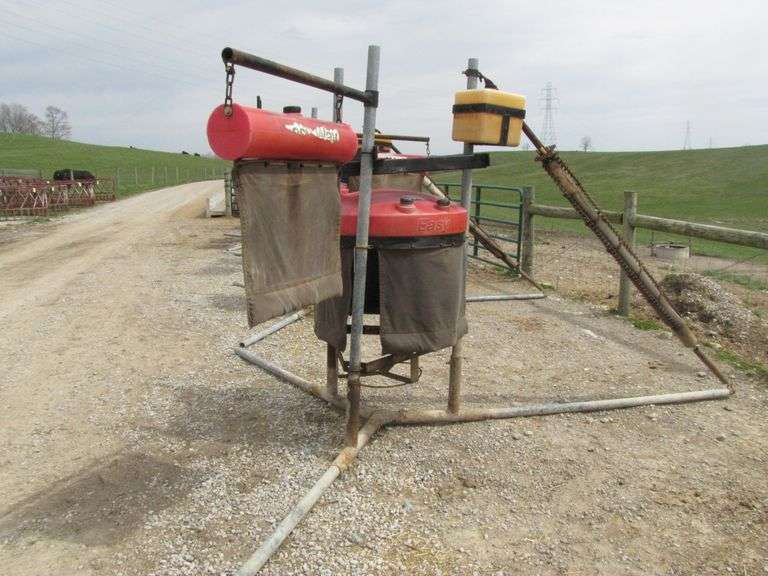 Easy Way mineral feeder w/ oiler TopShelf Auctions