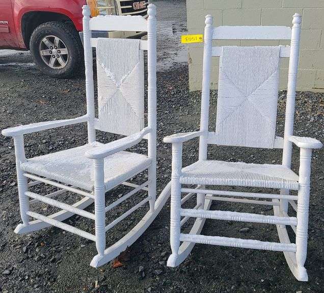 2 Outdoor Cracker Barrel Rockers Dixon's Auction at Crumpton