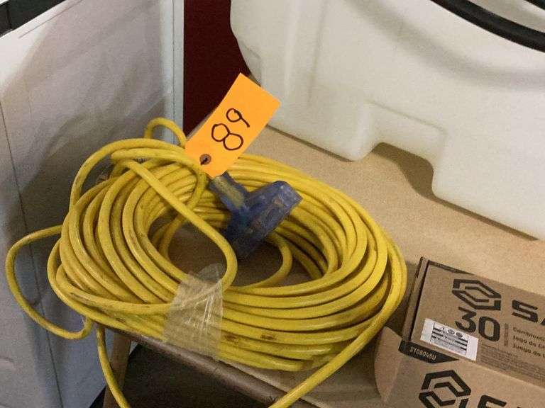 Heavy duty drop cord with pig tail Diamond G Auctioneers