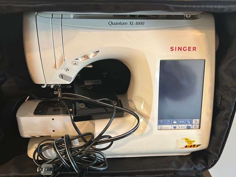 Singer Quantum XL1000 Sewing Machine w/ Carrying Case Delaware