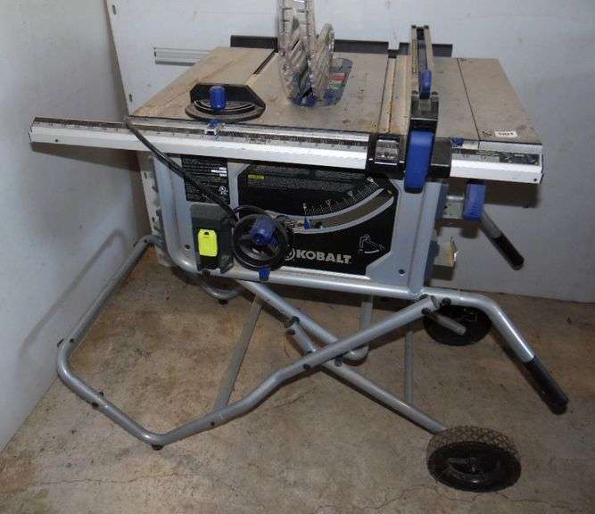 Kobalt Table Saw 40" x 29" x 35" Dunker Auction