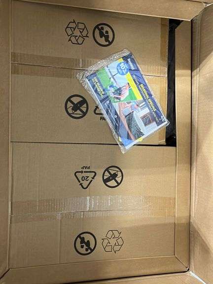 COLEMAN SALUSPA IBIZA HOT TUB SPA IN BOX - Earl's Auction Company