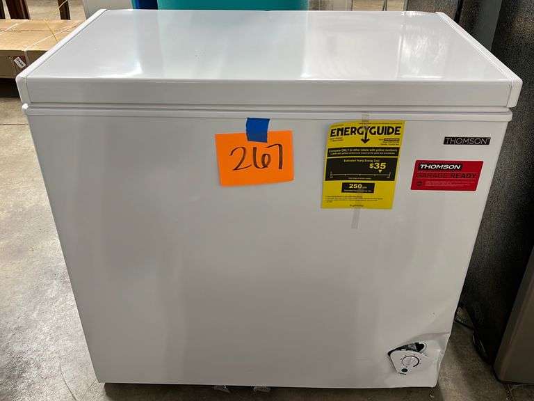 THOMSON 7.0CU FT WHITE CHEST FREEZER Earl's Auction Company