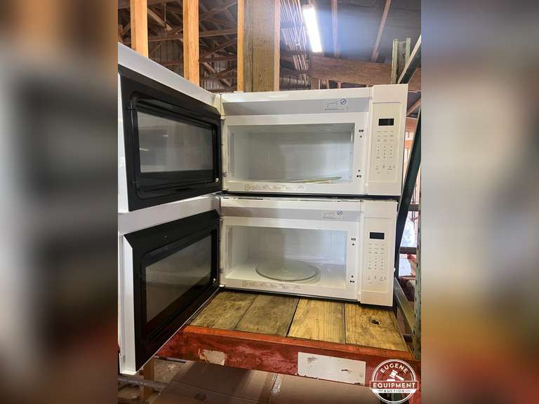 Whirlpool Over Range Hood Microwaves w/ Hood Eugene Equipment Auction