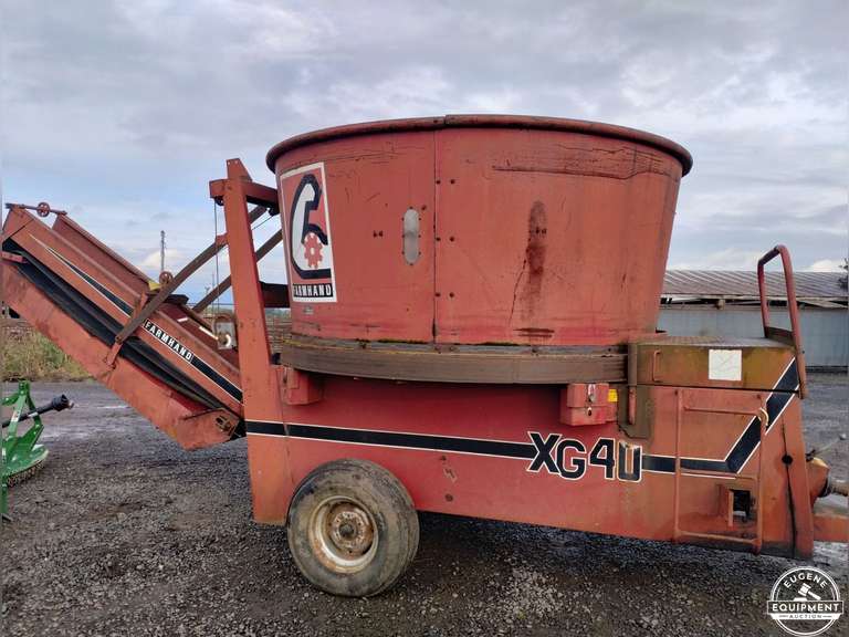 XG 40 Farmhand Tub Grinder Eugene Equipment Auction