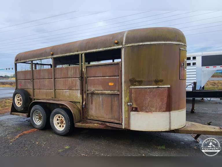1988 Charmac Livestock Trailer Eugene Equipment Auction