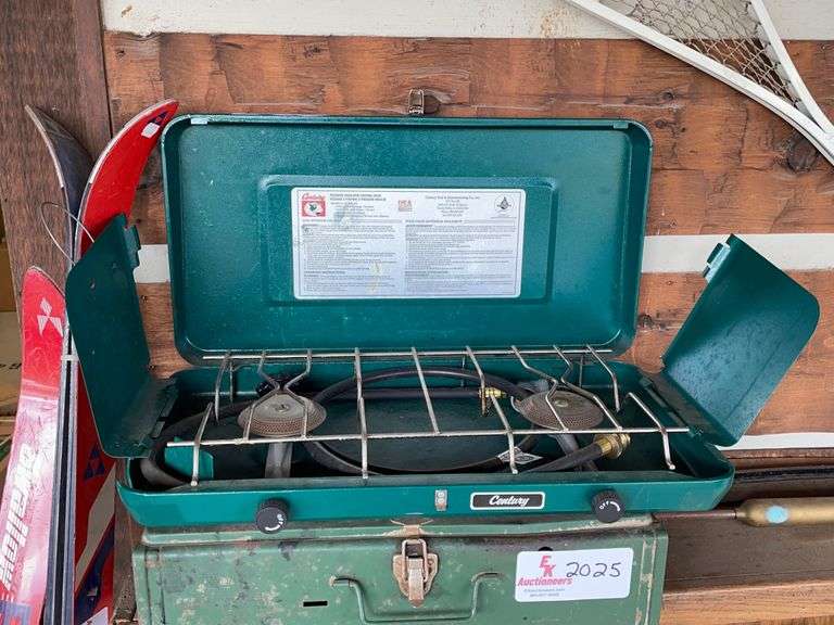 Coleman 25S camping stove Century pressure regulated propane stove EK