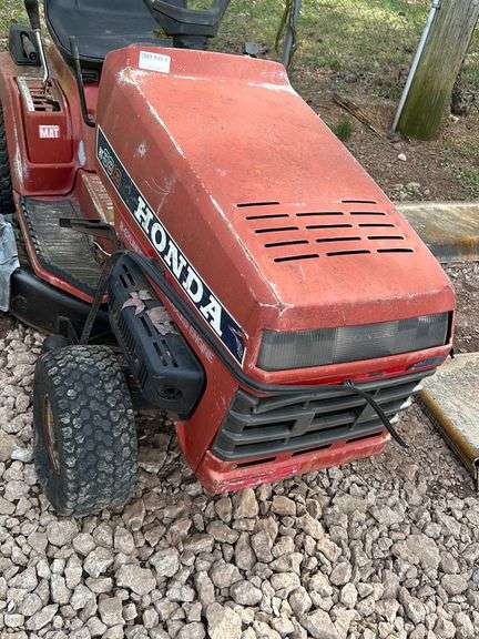HONDA 38" RIDING MOWER HT3813 - EK Auctioneers LLC