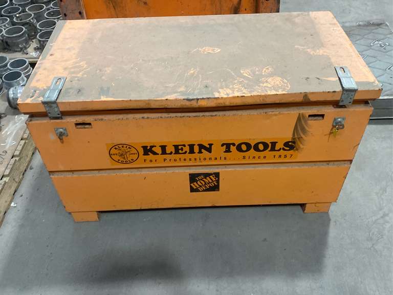 Klein Tools Jobsite Tool Box w/ Lifting Straps & Chockers ELCO Auctions