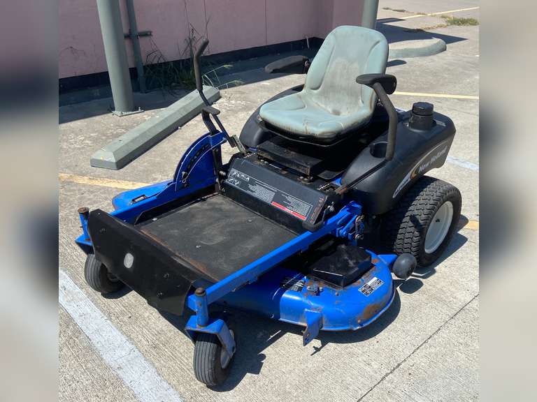 New Holland MZ19H, 19HP, 52" Zero Turn Lawn Mower ELCO Auctions