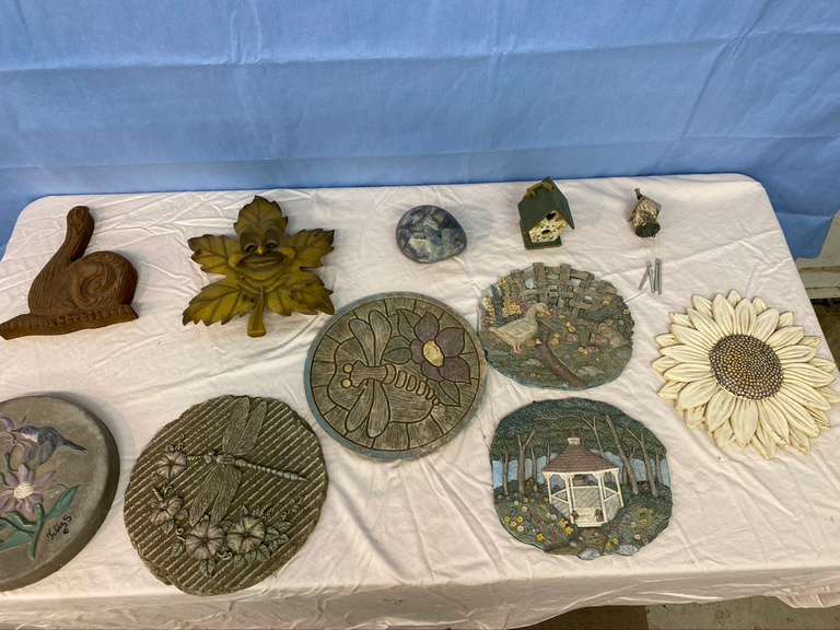 Yard Décor Stepping Stones Estate Details