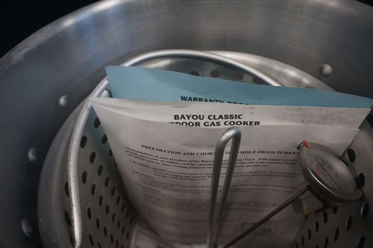 Turkey Fry Kit with Thermometer & Portable King Kooker Estate Details