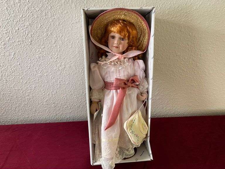 Duck House Porcelain Doll Estate Details