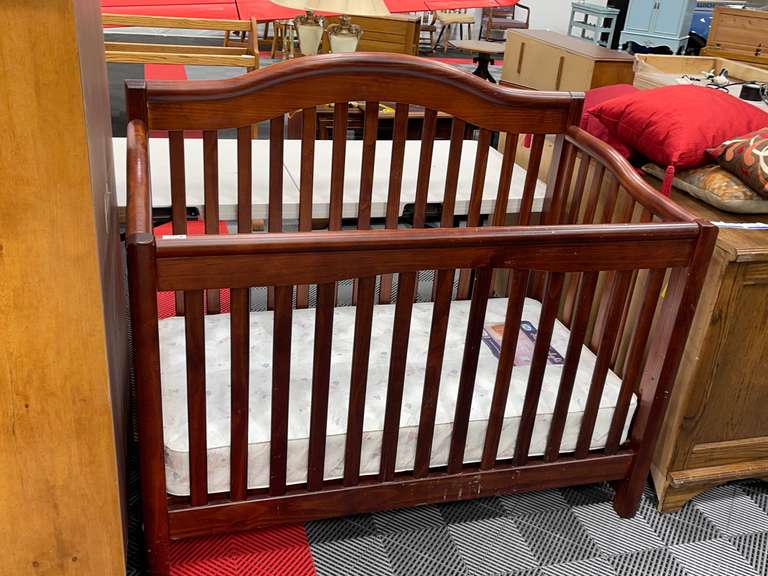 Baby Crib Estate Details