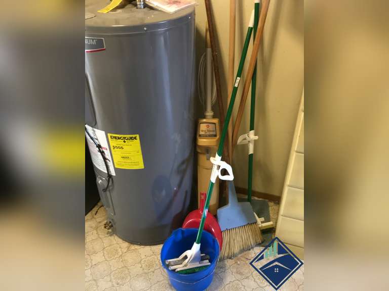 Hoover Quick Broom & Cleaning Estate Details