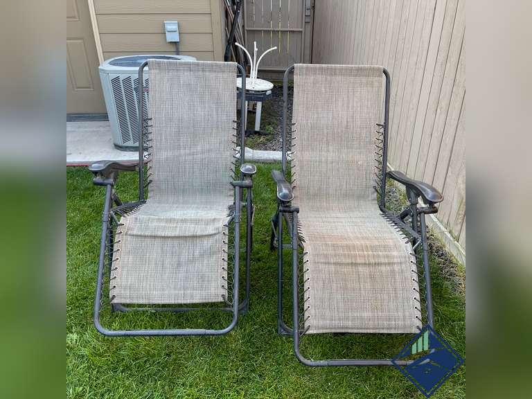 (2) Zero Gravity Lawn Chairs Estate Details
