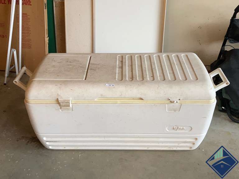 Large Cooler (broken latches) Estate Details
