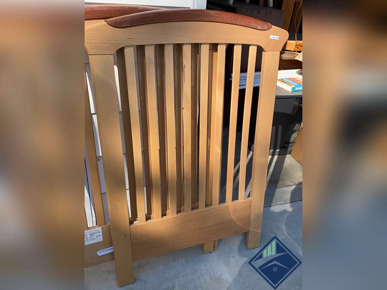 Baby Crib Estate Details