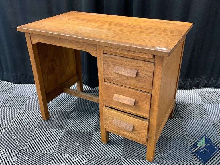 Vintage Small Child's Desk Estate Details