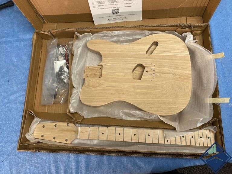 NEW IN BOX ELECTRIC GUITAR KIT Estate Details