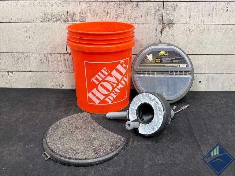 Five Gallon Bucket & Bucket Topper & Seat, Drain Snake Estate Details