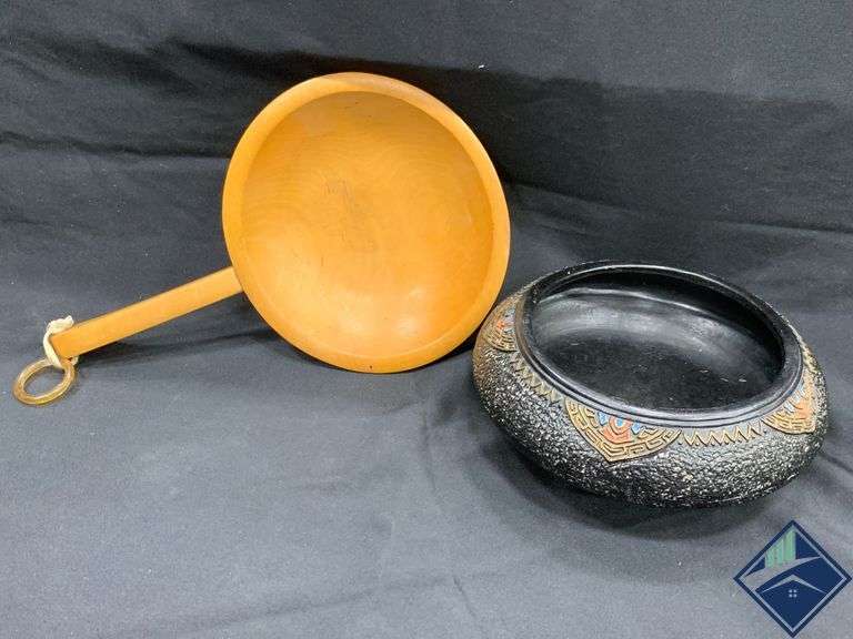 Tokanabe Black Pottery Footed Bowl Japan Antique & Munising Wooden Bowl
