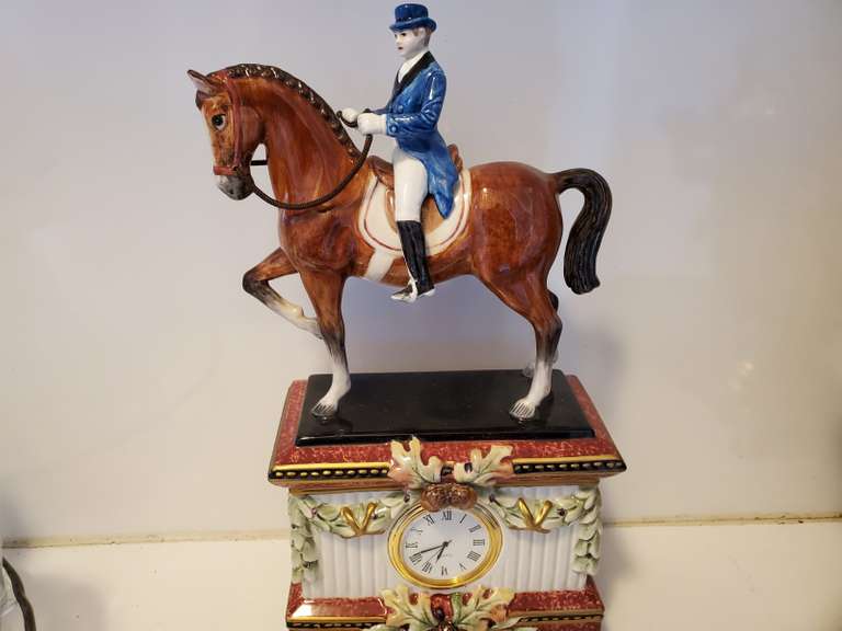 Fitz & Floyd Classic Dressage Horse & Rider Mantel Clock (ear chipped