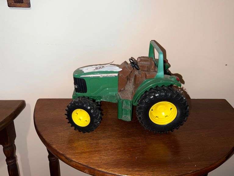 John Deere toy tractor Auction Services LTD