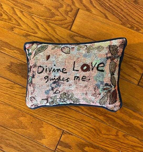 Throw Pillows Auction Services LTD