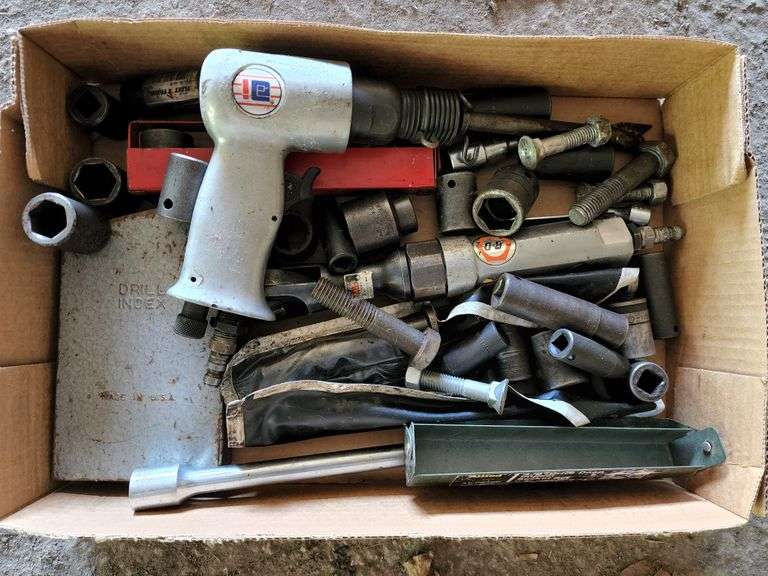 Air Tools and Sockets Fragodt Auction and Real Estate LLC