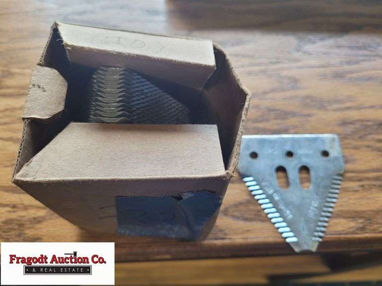 (20) New Shumacher Sections Fragodt Auction and Real Estate LLC