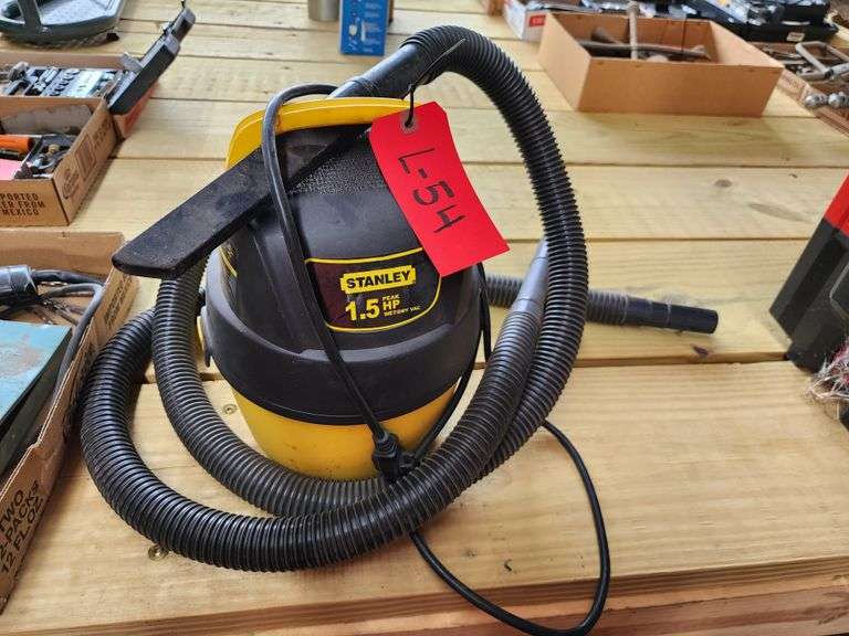 Stanley 1 Gallon 1.5hp Wet/Dry Vacuum Fragodt Auction and Real Estate LLC