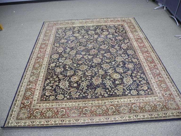 Large Capel Rug 8'.2" x 9'. 10" GC5 Auctions