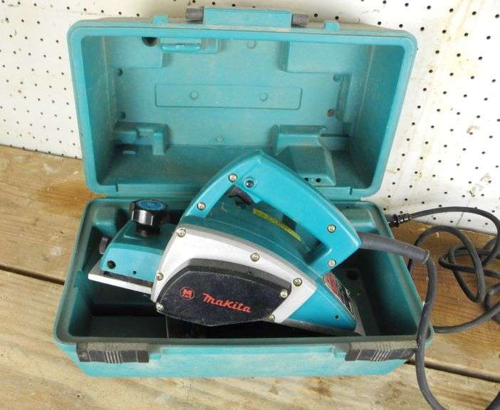 Makita Power Planer Model 1900B GC5 Auctions