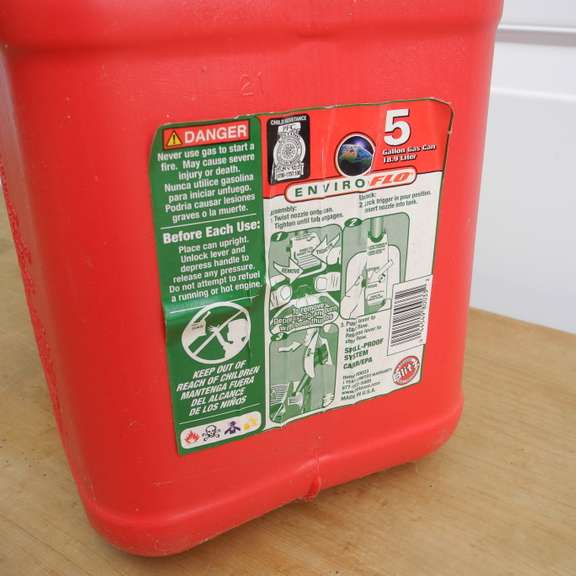 5 Gallon Gas Can GC5 Auctions