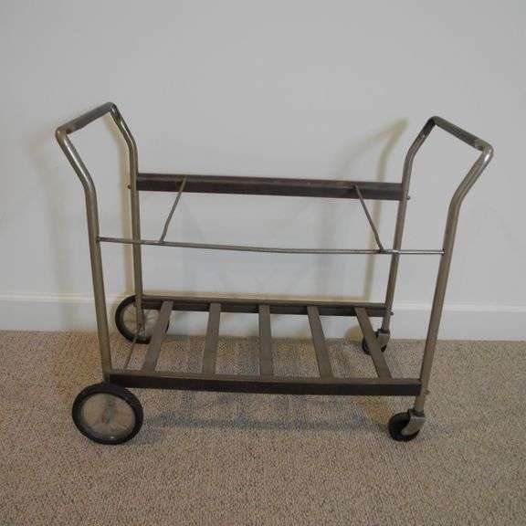 Vintage Metal TV Cart GC5 Auctions