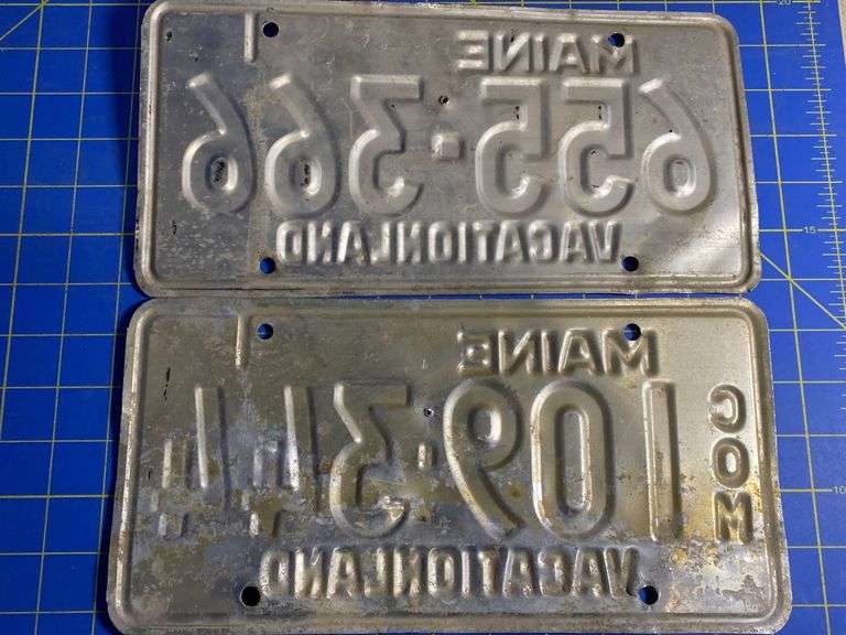 Maine yellow 1970’s license plates Gregg Auctions