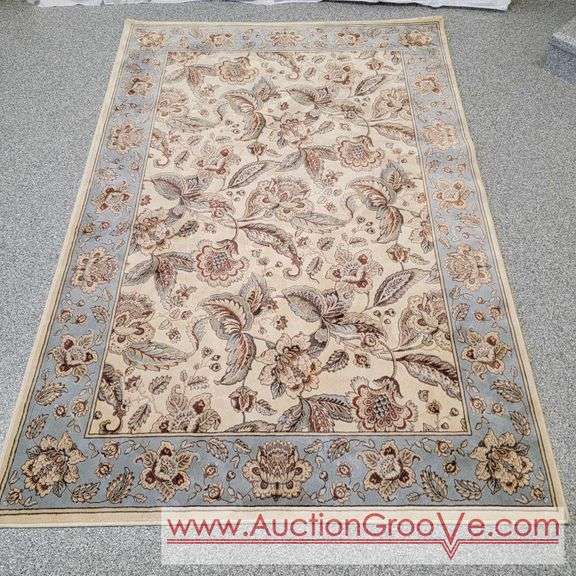 Sorento Faux Silk Collection. 100 Viscose Pile Power Loom Rug. Made in