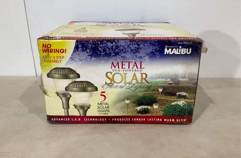 Malibu metal solar powered garden accent lighting - Hash Auctions