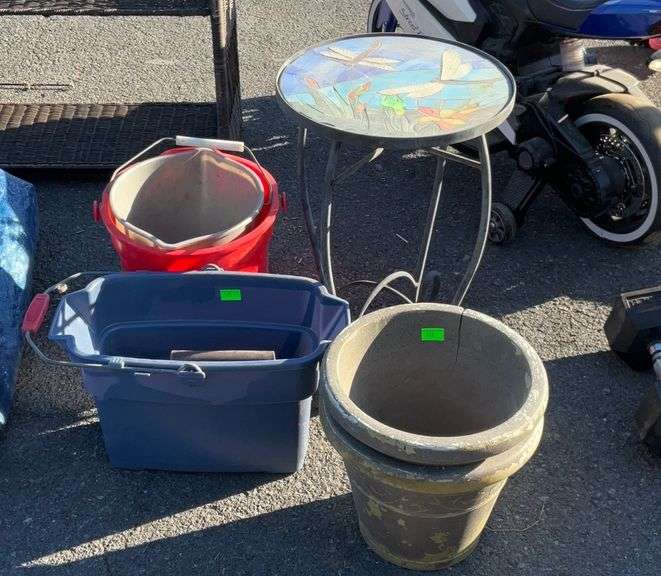 Outdoor plant stand and planters plus cleaning buckets Hash Auctions