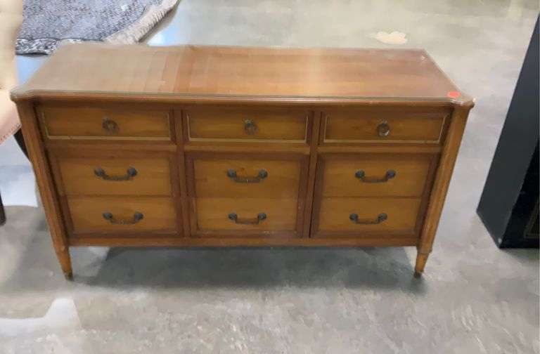 Huntley Quality Furniture Cherry 9 drawer wide dresser with glass top